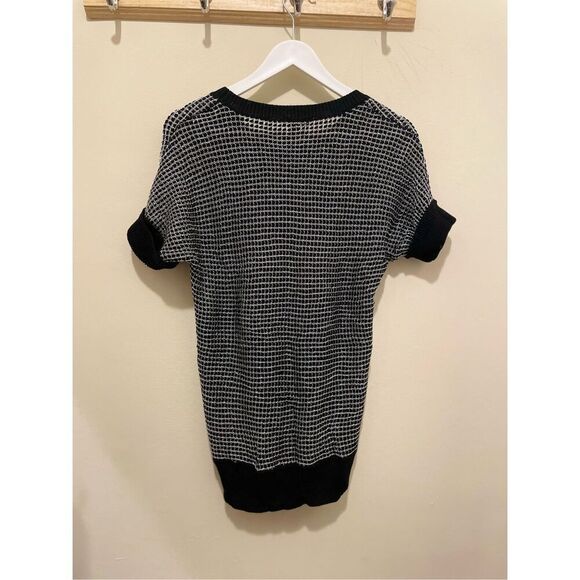 Apt 9 metallic pullover sweater silver and black 3/4 sleeve top size medium - Picture 2 of 10